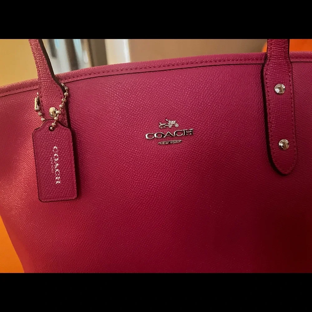 Coach tote and wallet set. Smoke free home. - Picture 6 of 9